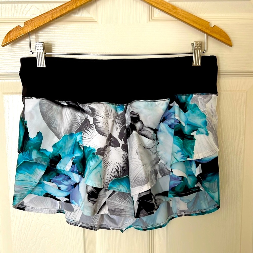 Floral Women's Shorts - Black and Blue